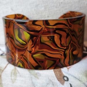 Watercolor Design Oil Slick Faux Tortoise Unsigned Cuff Bracelet Olive Black EUC